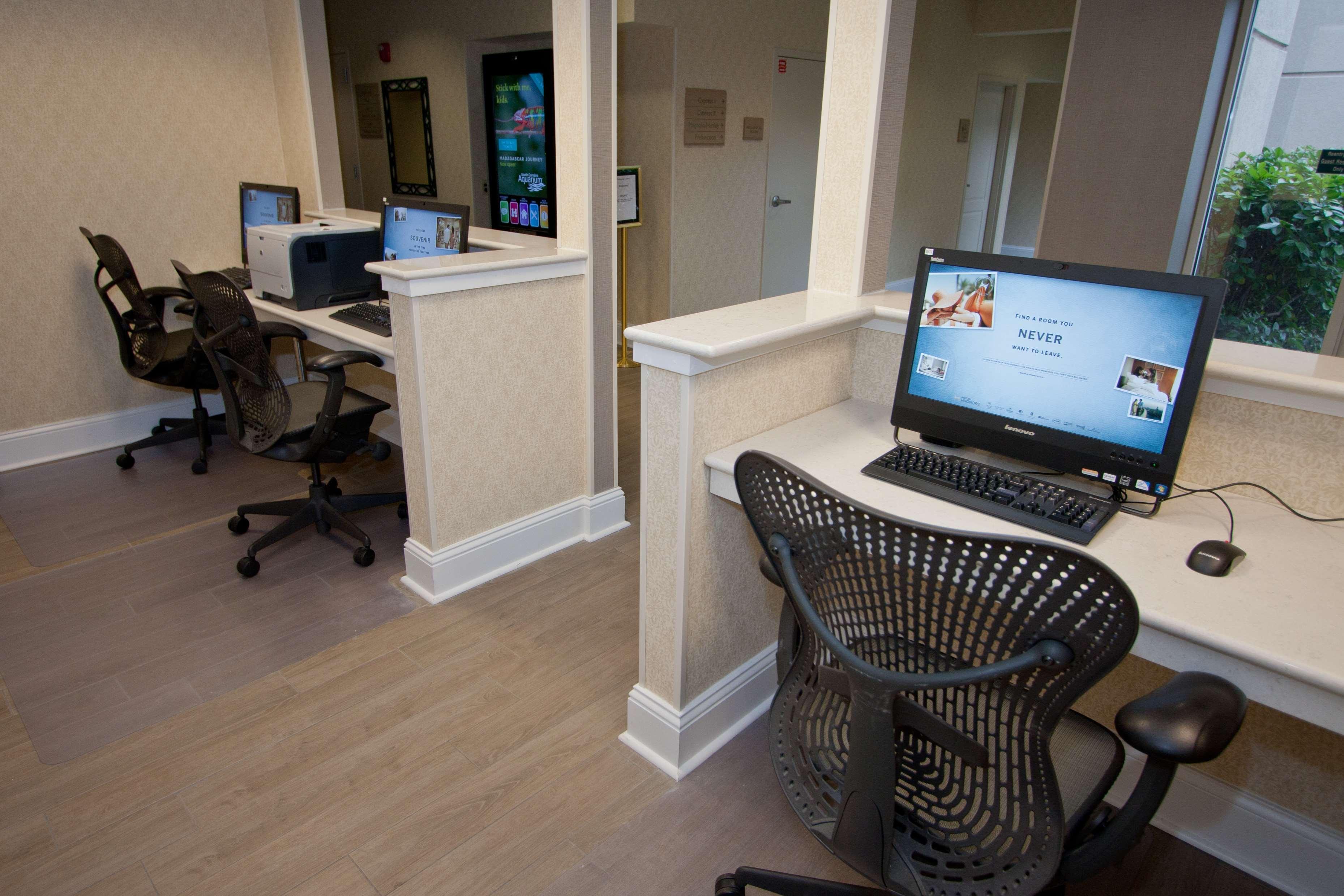 Hilton Garden Inn Charleston Airport North Charleston Bagian luar foto