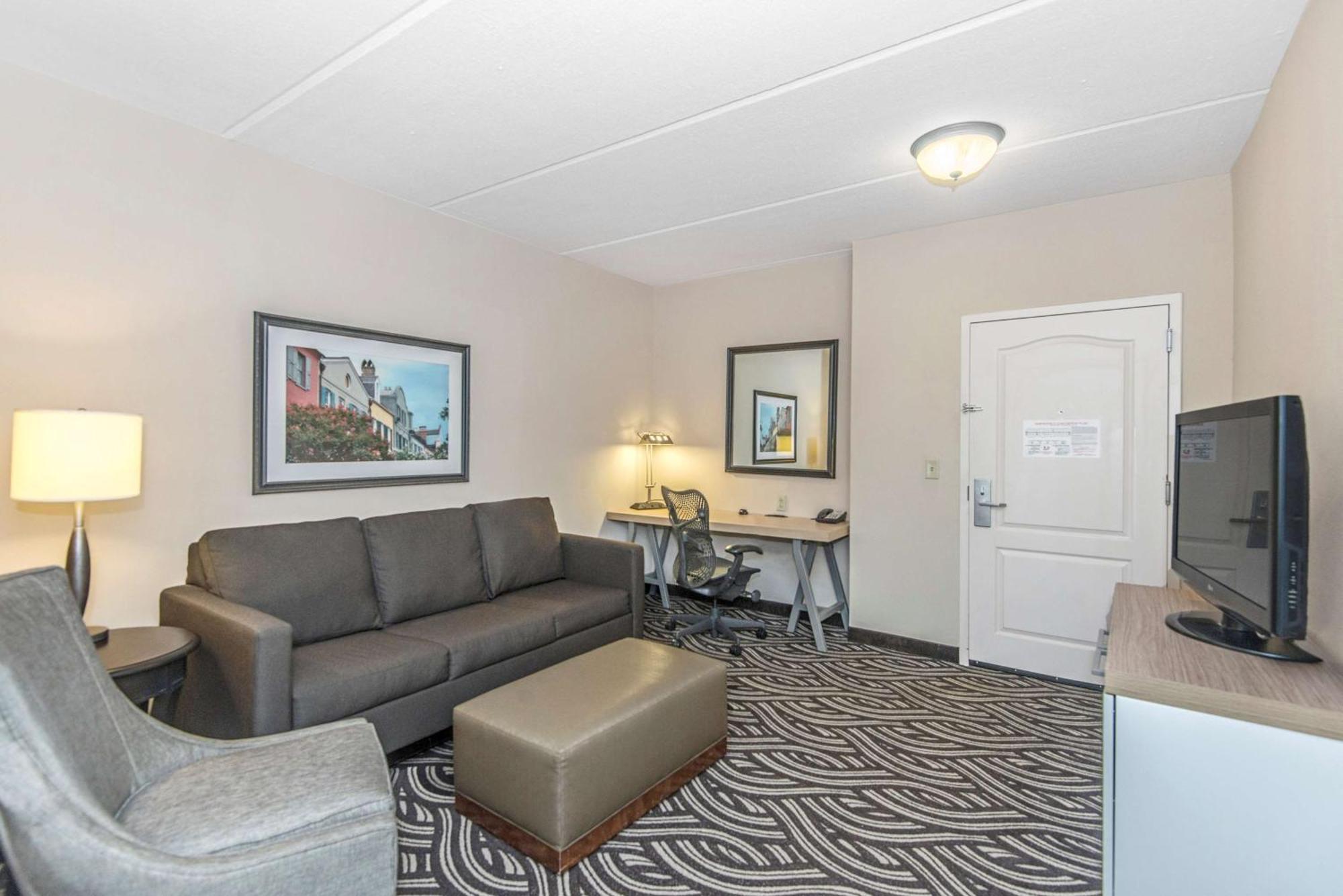 Hilton Garden Inn Charleston Airport Bagian luar foto