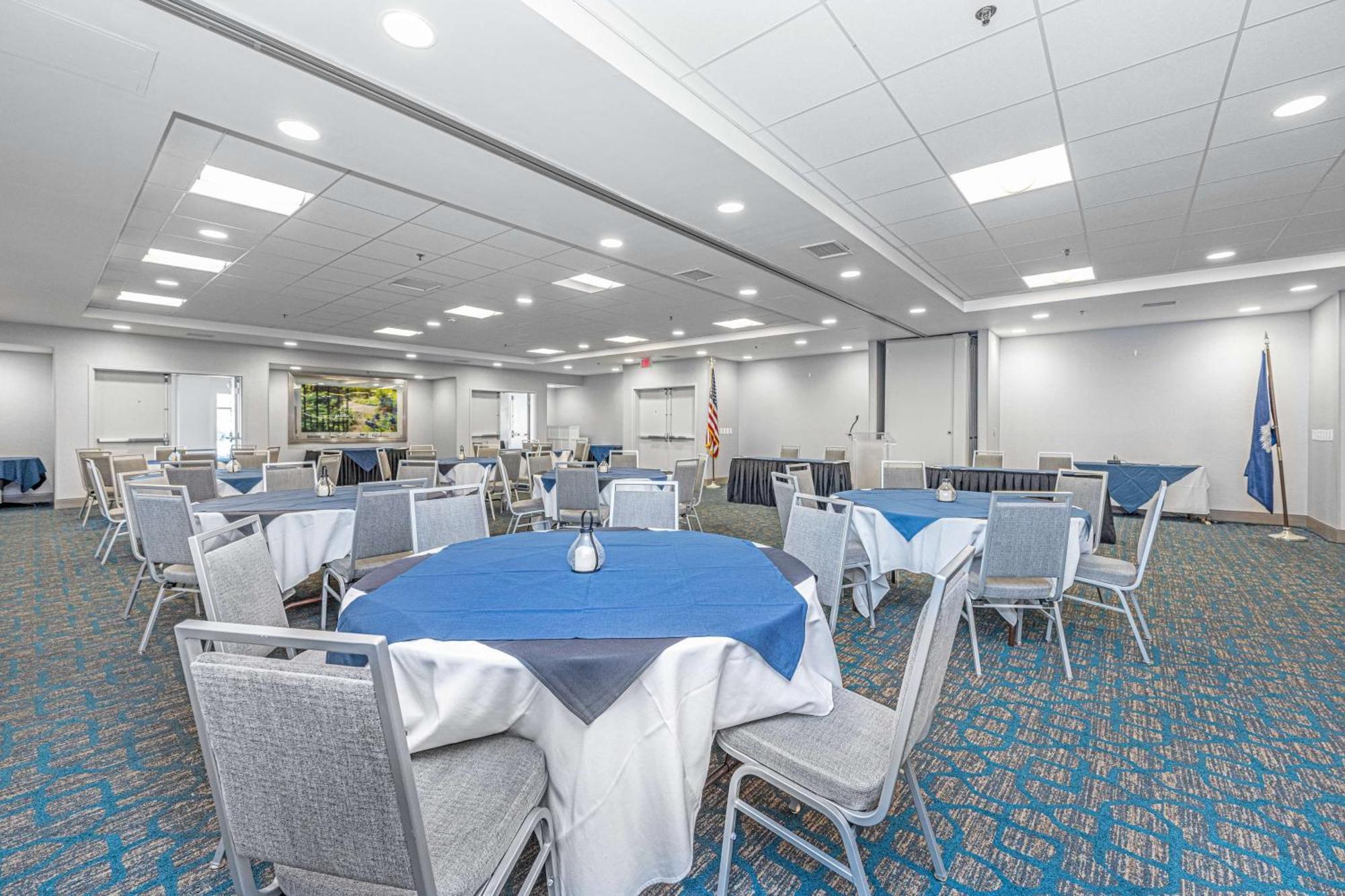 Hilton Garden Inn Charleston Airport Bagian luar foto