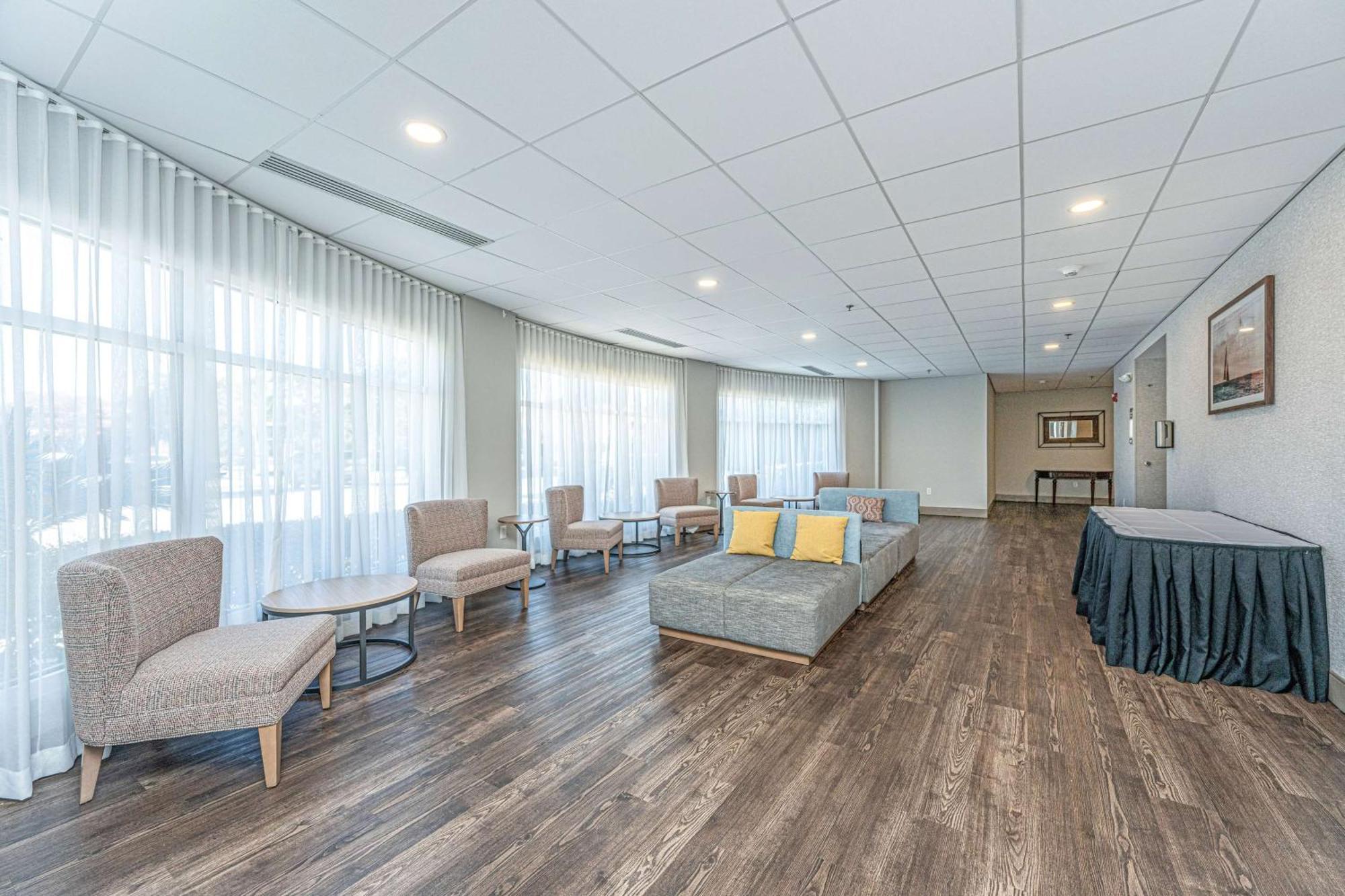 Hilton Garden Inn Charleston Airport North Charleston Bagian luar foto