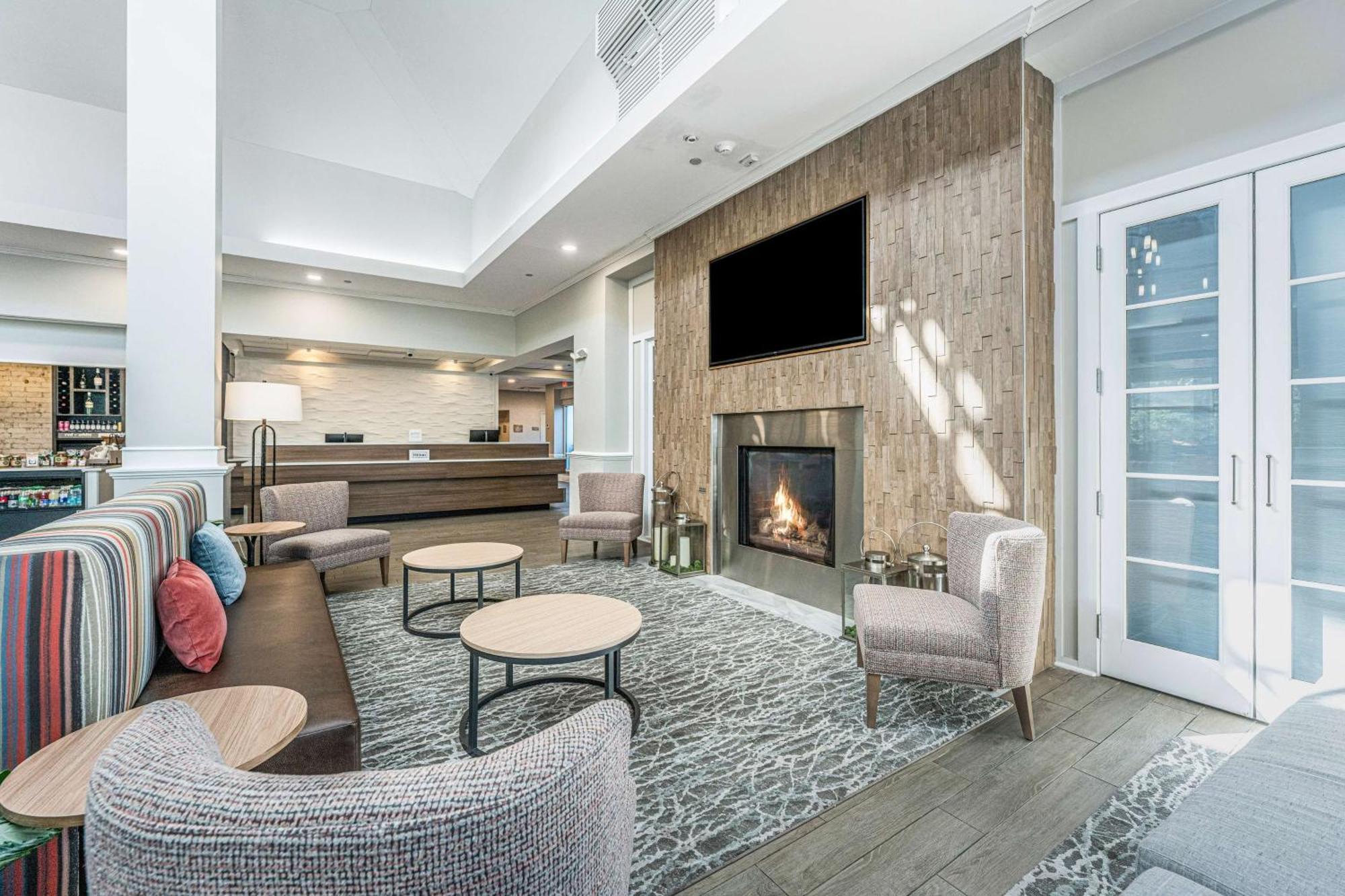 Hilton Garden Inn Charleston Airport Bagian luar foto