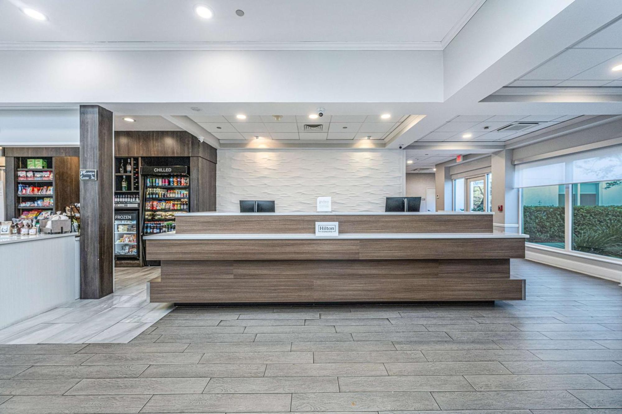 Hilton Garden Inn Charleston Airport North Charleston Bagian luar foto