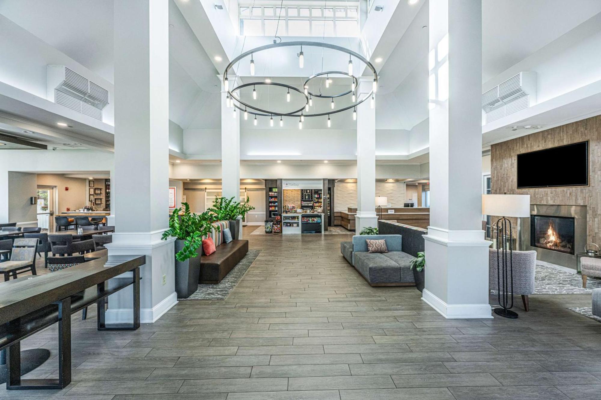 Hilton Garden Inn Charleston Airport Bagian luar foto