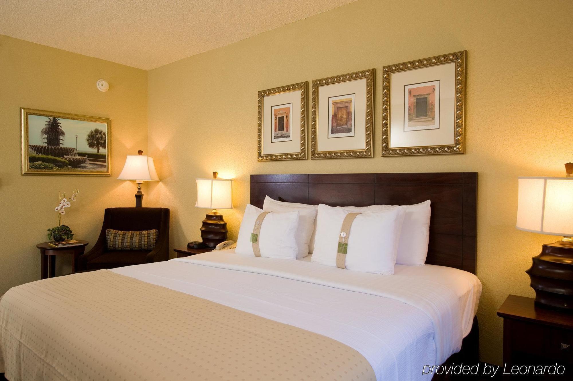 Hilton Garden Inn Charleston Airport Bagian luar foto