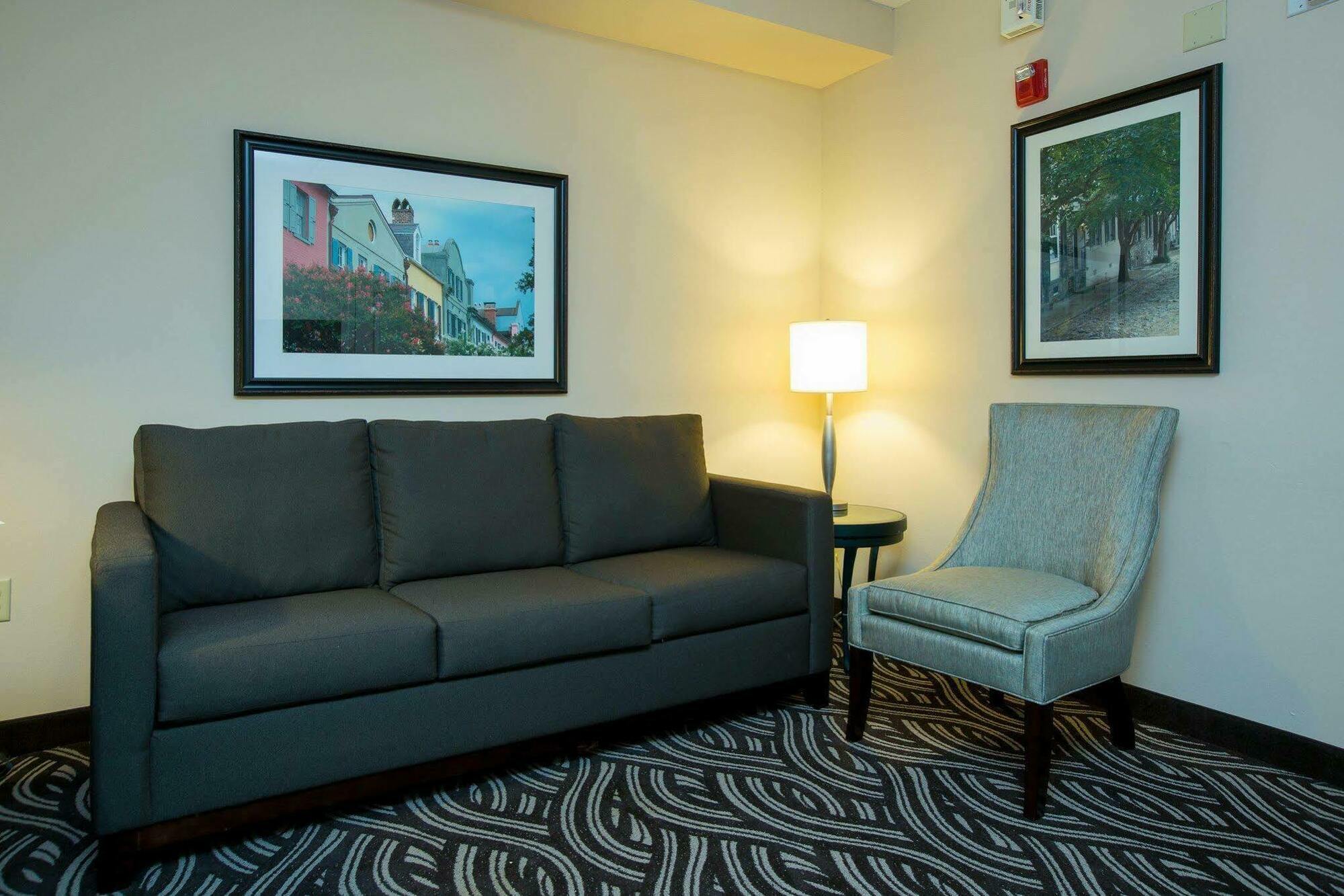 Hilton Garden Inn Charleston Airport North Charleston Bagian luar foto